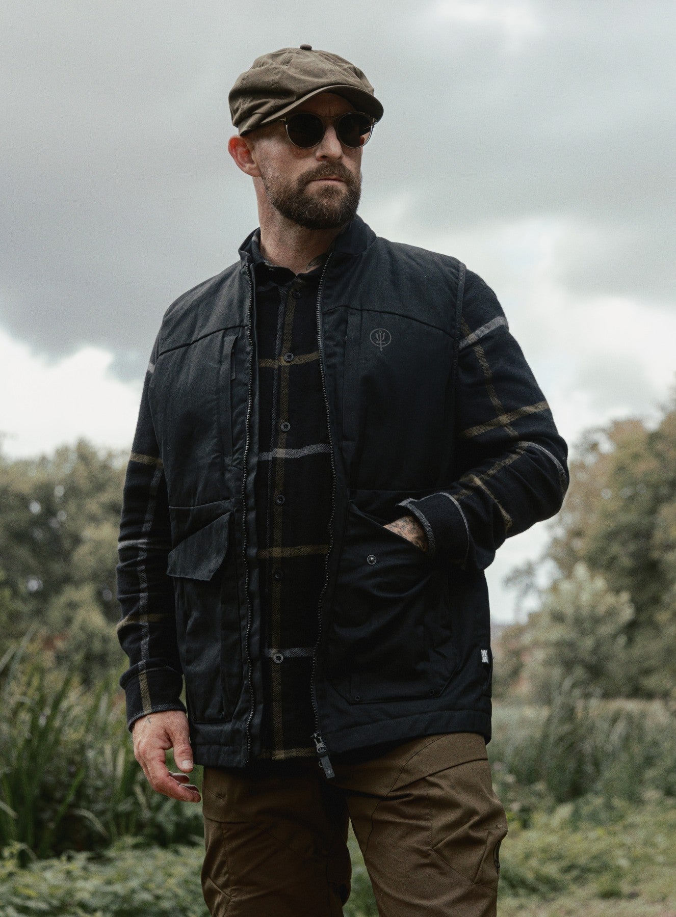 HeriTech Hinterland Gilet | Black Waxed Cotton Gilet | ThruDark
