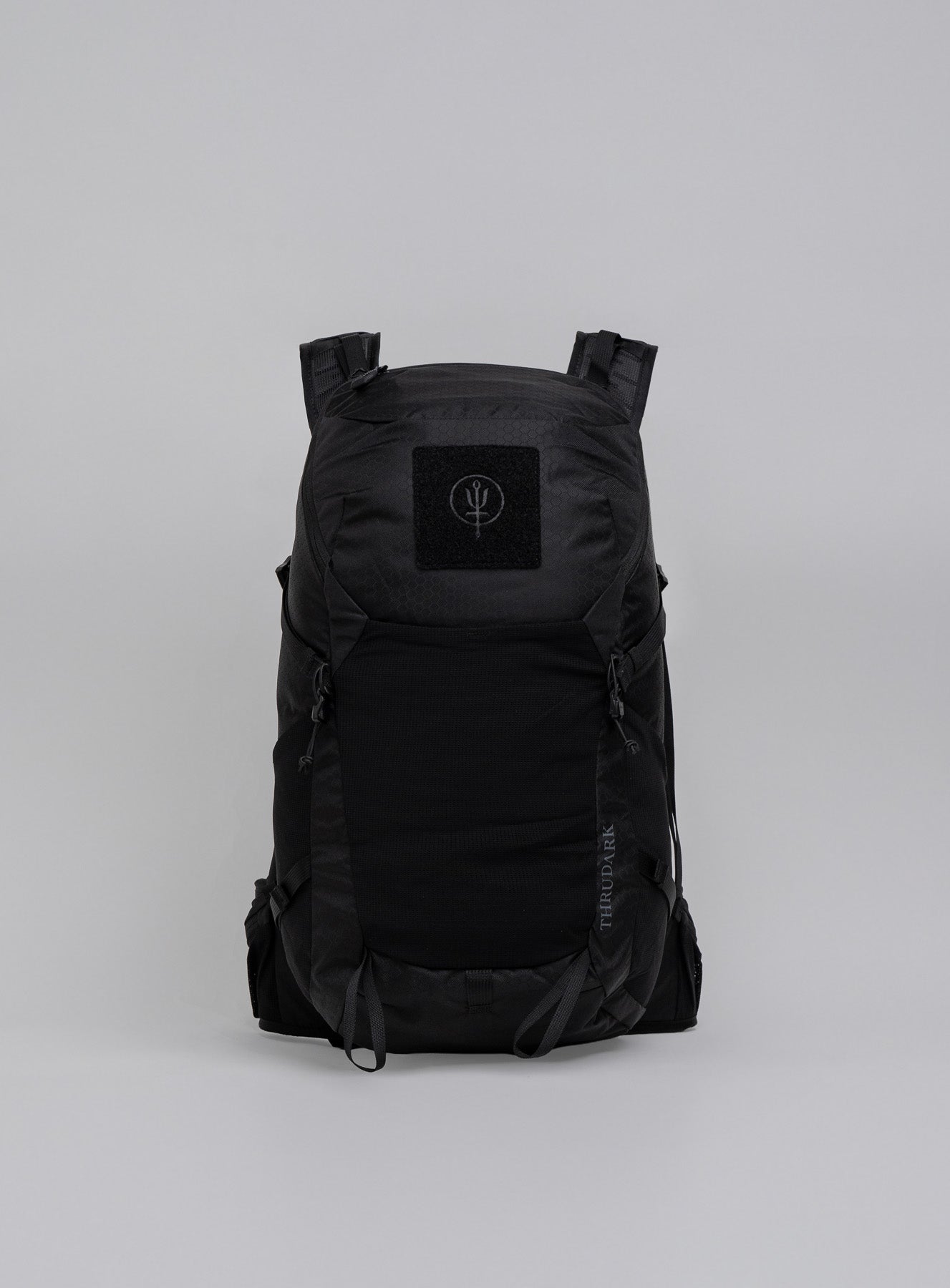 Pinnacle 28L Black Hiking Lightweight Unisex Backpack