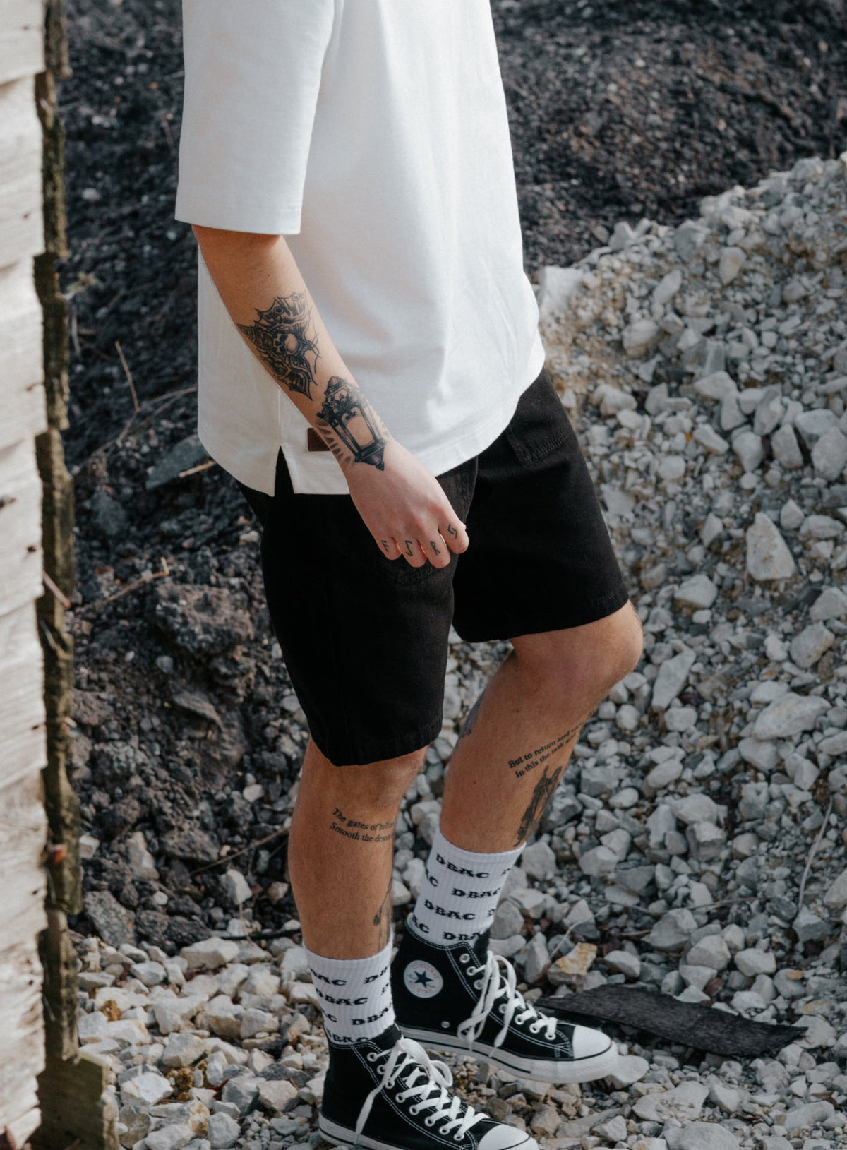 An in the field image of Men's Dissident Canvas Shorts in Obsidian Black (ITF)