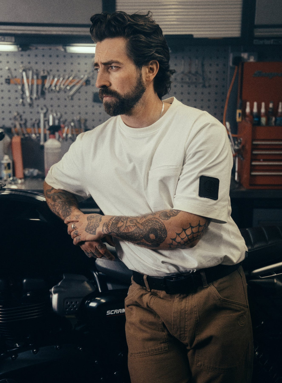 An in the field image of Men's Dissident Heavy T-Shirt in Optic White (ITF)