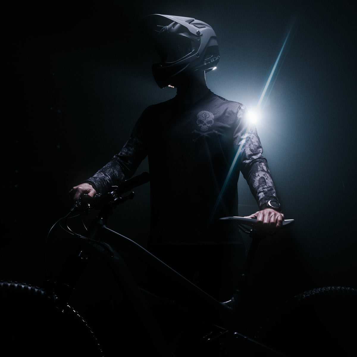 A creative studio shot of Men's Force Cadence Mtb Jersey in Black (CS)