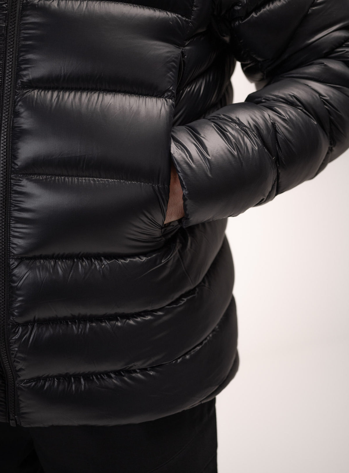 Invisible-Zip Hip Pockets