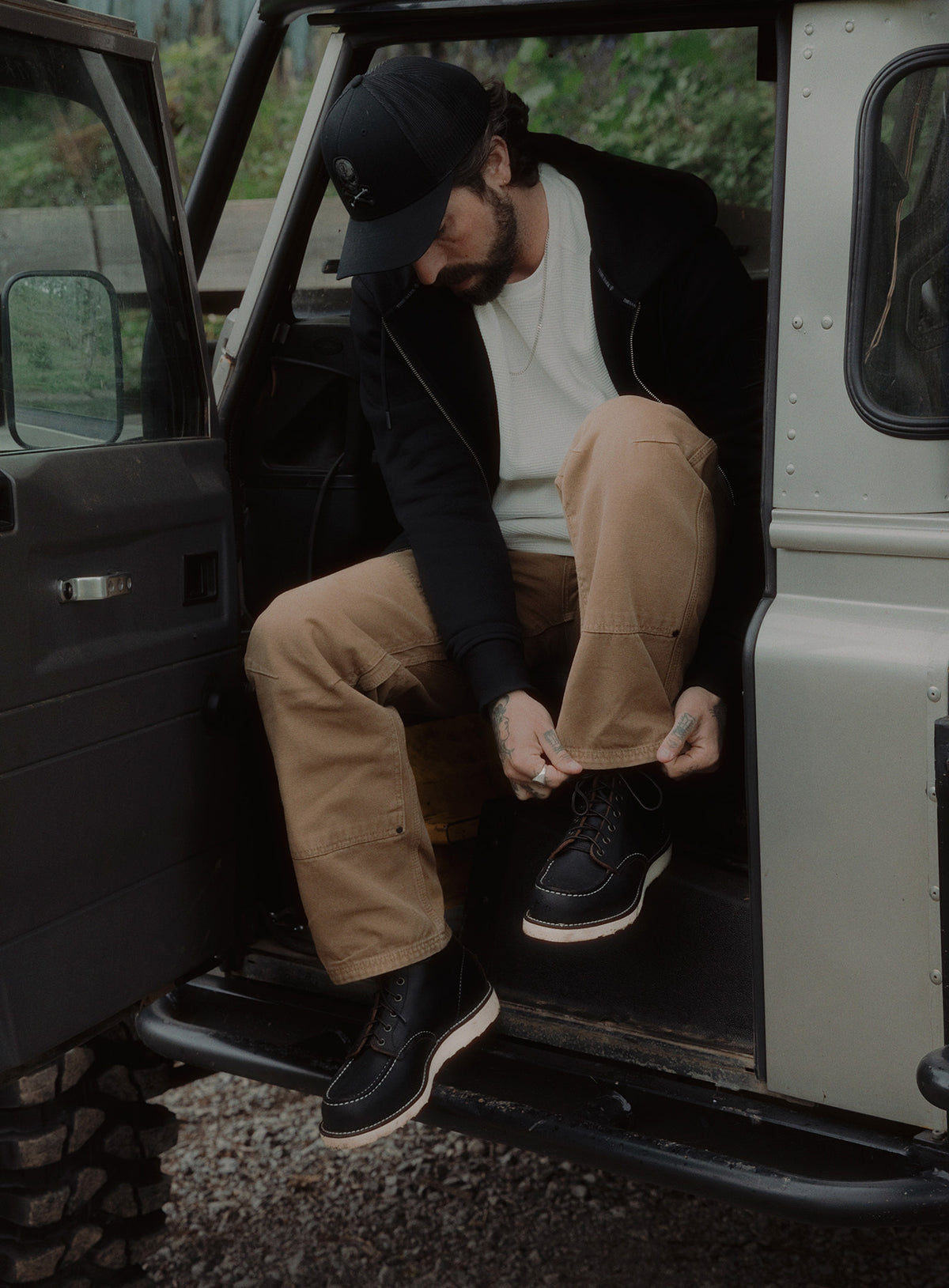 An in the field image of Men's Dissident Canvas Trousers in Coyote Brown (ITF)