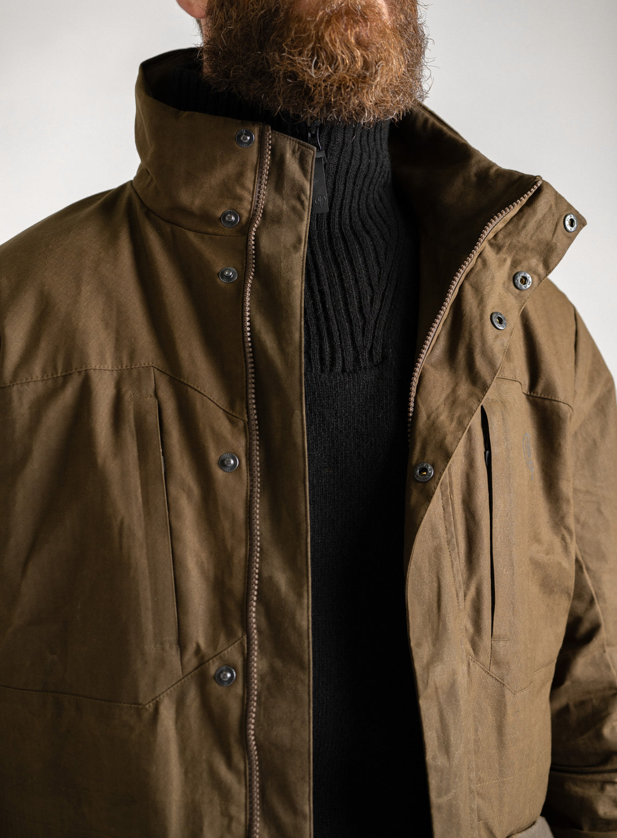 Concealed Snap Placket & 2-Way Zip