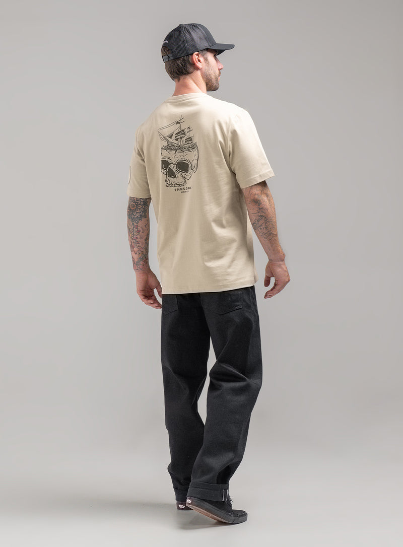 INSIGNIA T-SHIRT - LOOSE LIPS