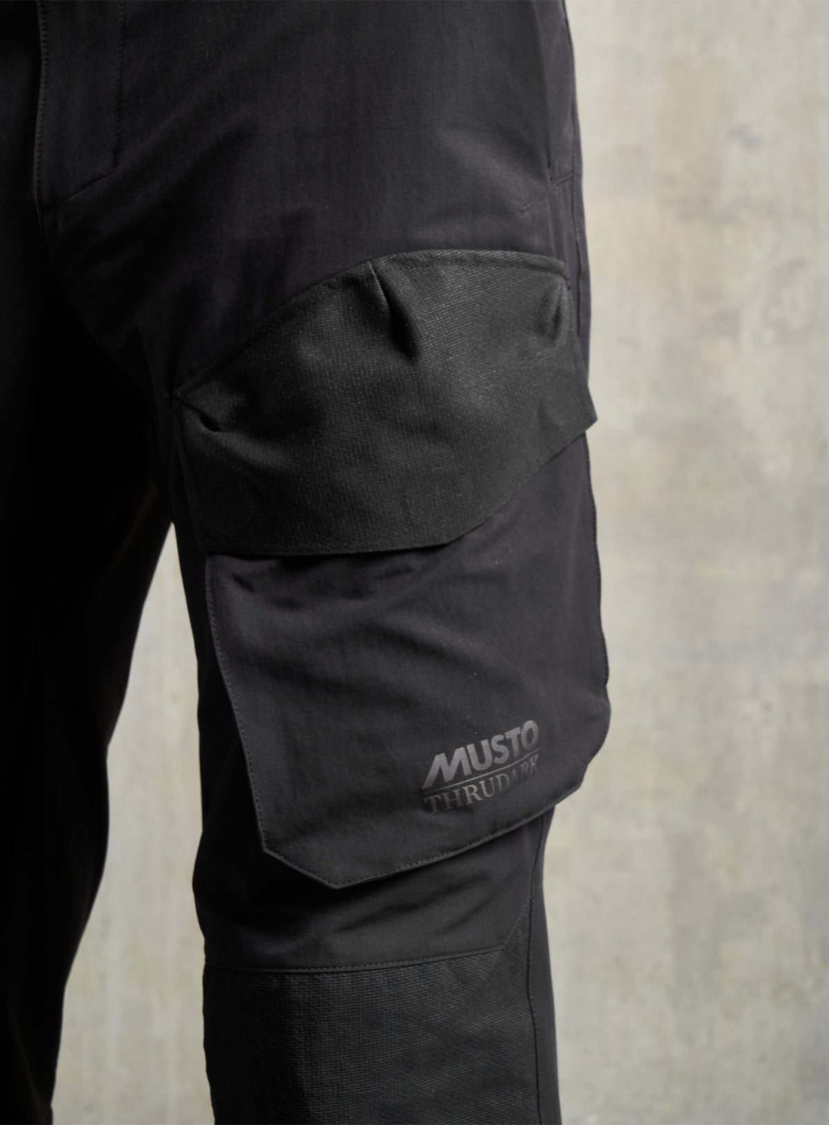 Large Cargo Pockets