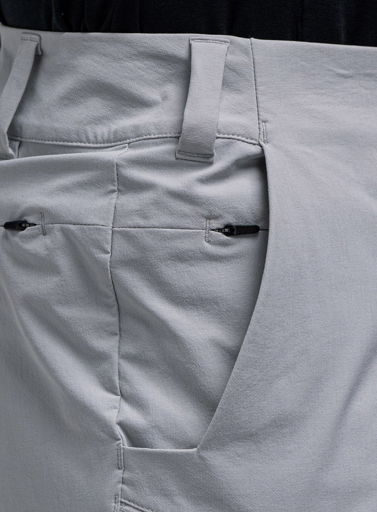 Concealed Zipped Pocket