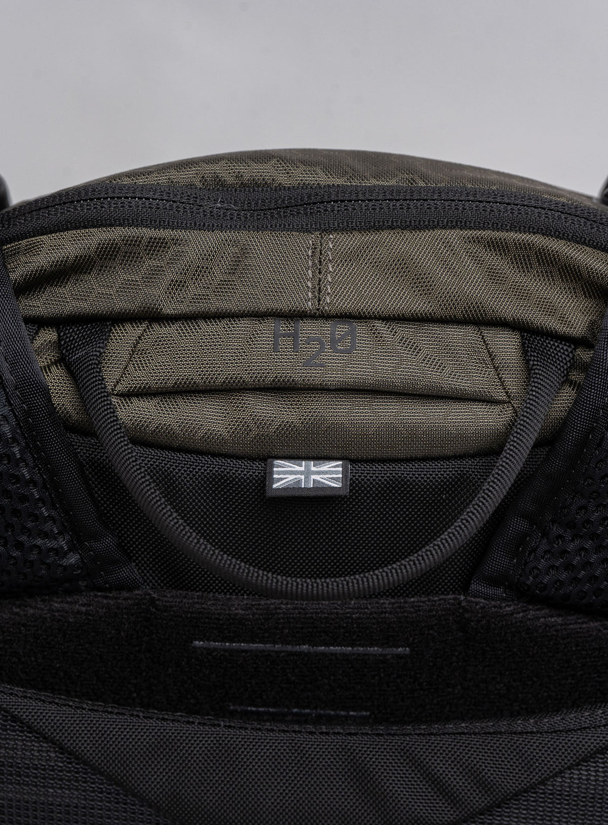 Internal Hydration Reservoir Pocket