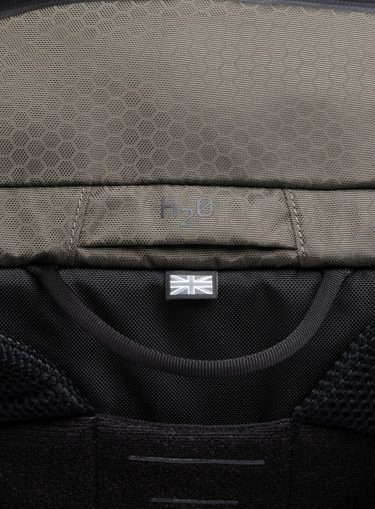 Internal Hydration Reservoir Pocket