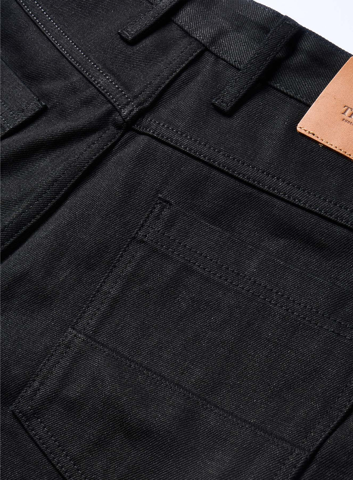 Reinforced Arcuate Back Pocket